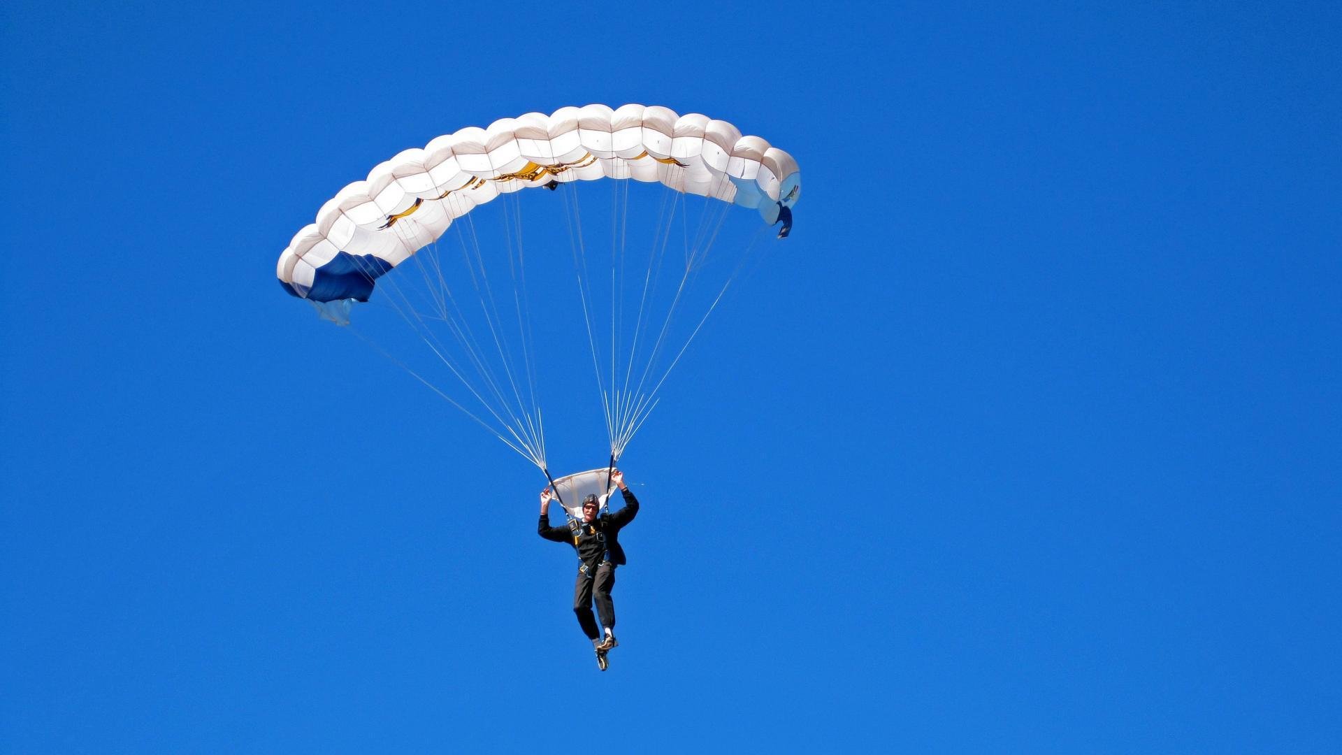 米兰体育报官网-弗朗索瓦·斯图尔特：精准的传球和巧妙的跑位让南非队攻防不缺