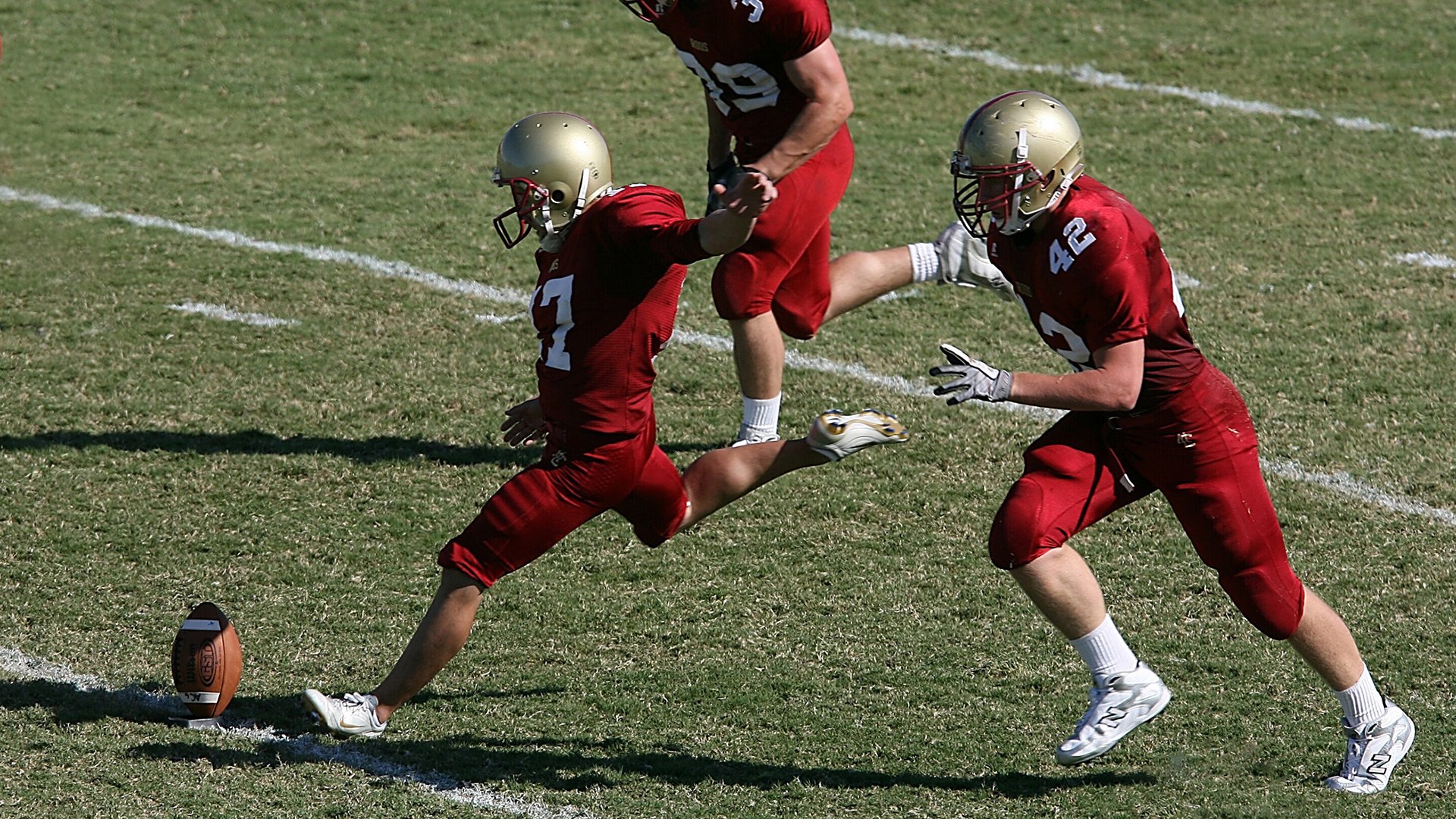 英超争冠倒计时:激烈角逐,悬念重重,英超冠军争夺